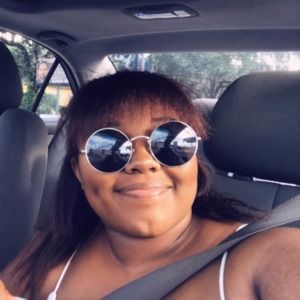 Meet your Posher, Desi